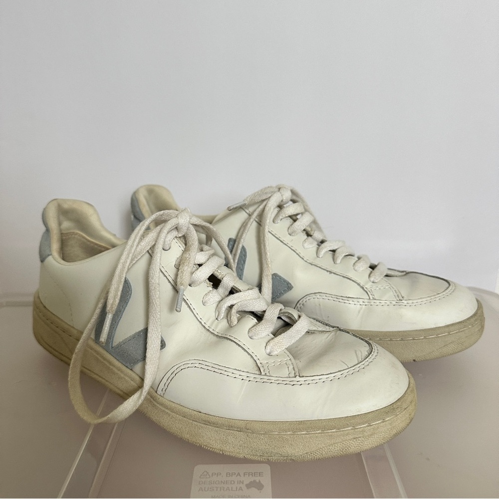 Veja V-12 - Leather White Steel - Picture 2 of 13